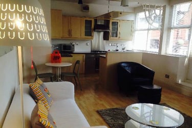 2 bed flat, Plumptre Street, Lace market, Nottingham, NG11JL - Image 1